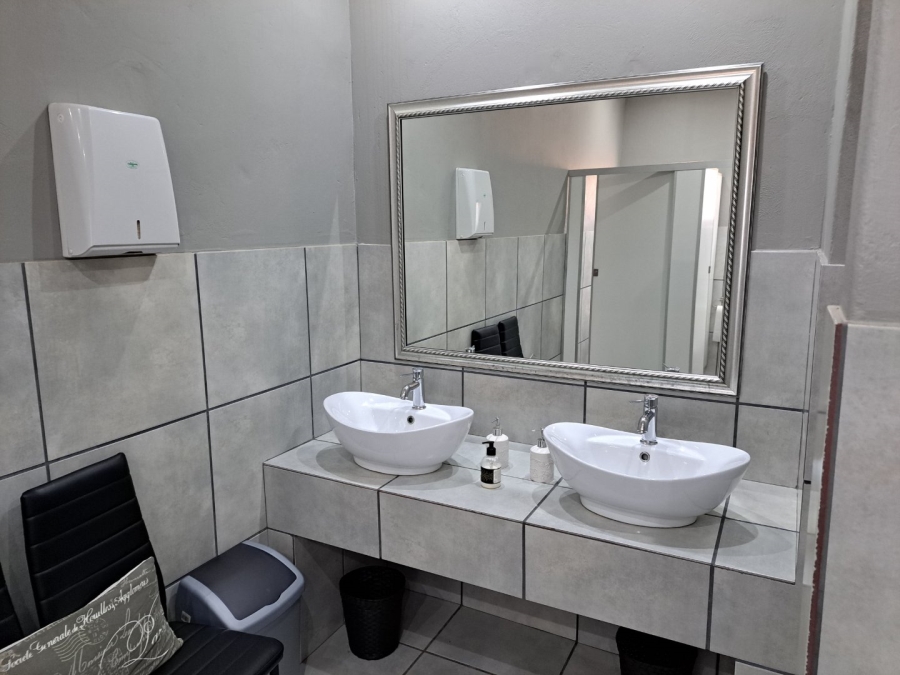 17 Bedroom Property for Sale in Riversdale Rural Western Cape